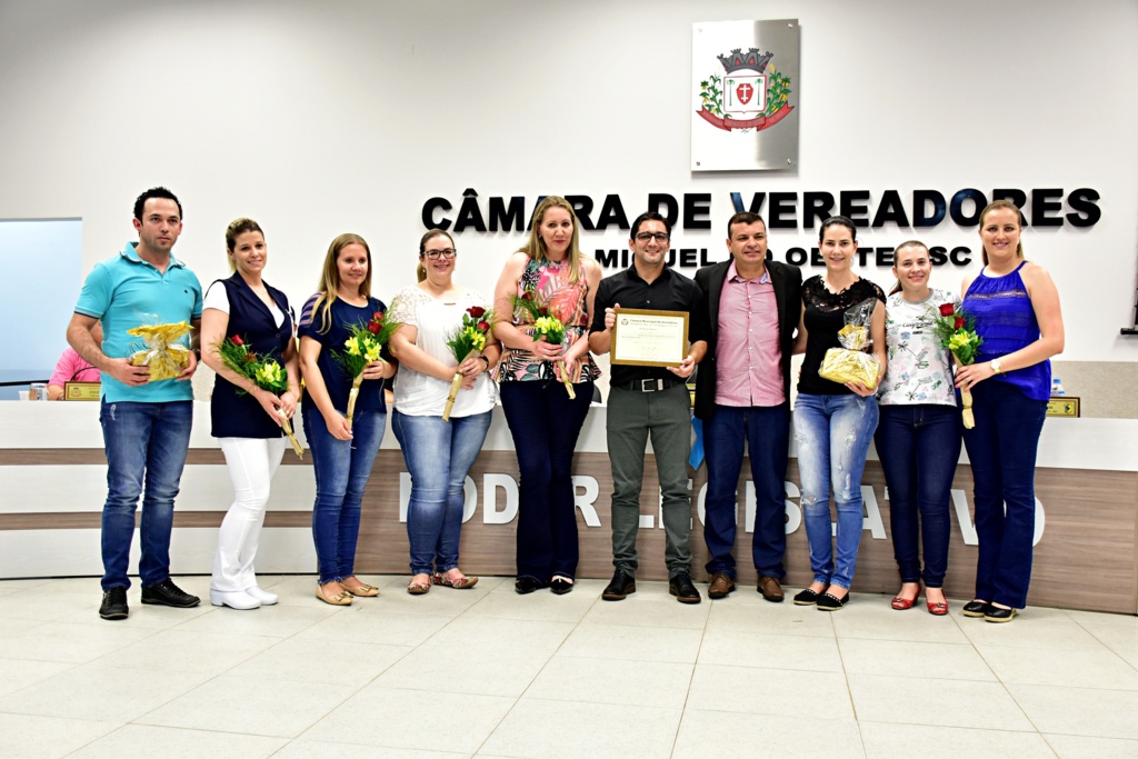 Câmara homenageia equipe do Hospital Regional