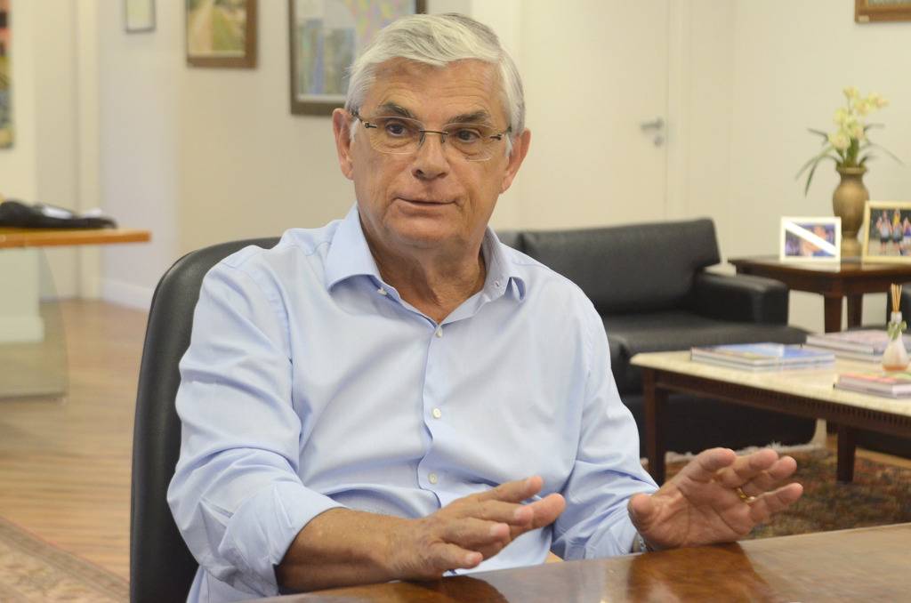 Eduardo Pinho Moreira revela a situação do Estado