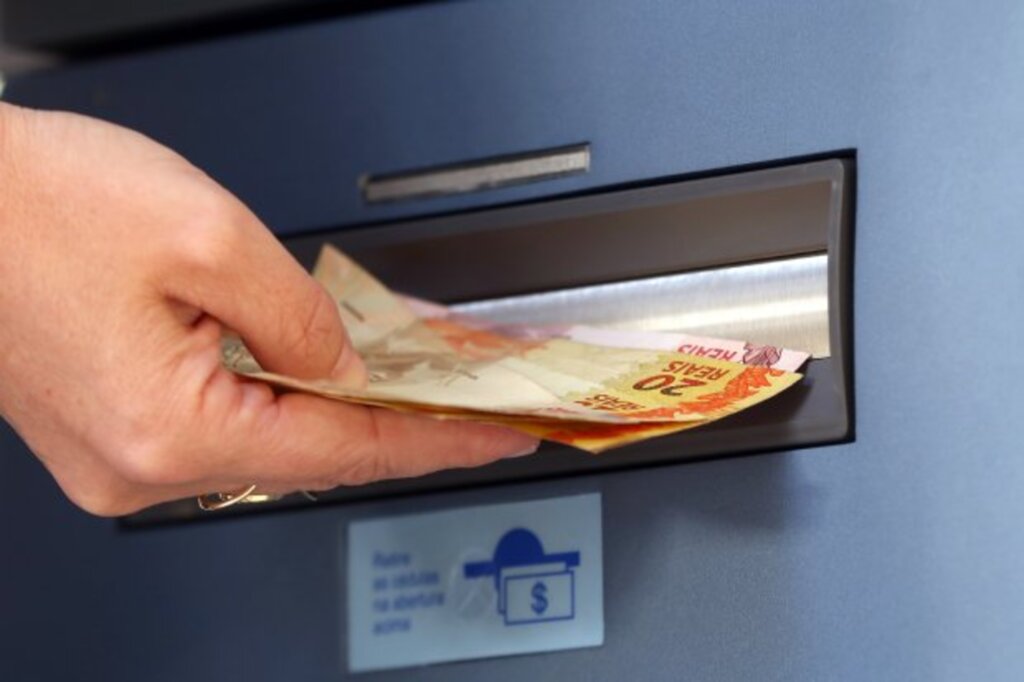 Segunda parcela do 13º será pago no dia 17