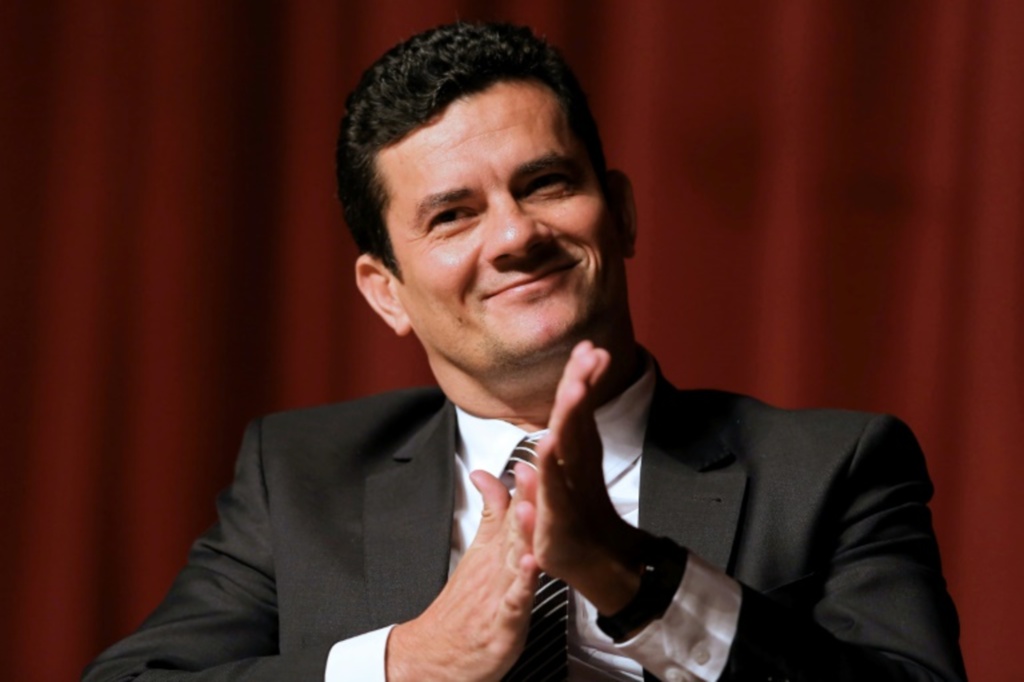Moro aceita convite para ser ministro da Justiça