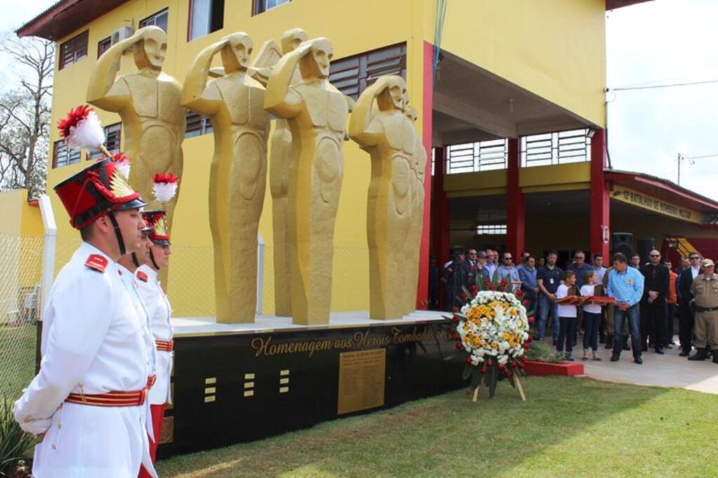 Após 11 anos, profissionais são homenageados