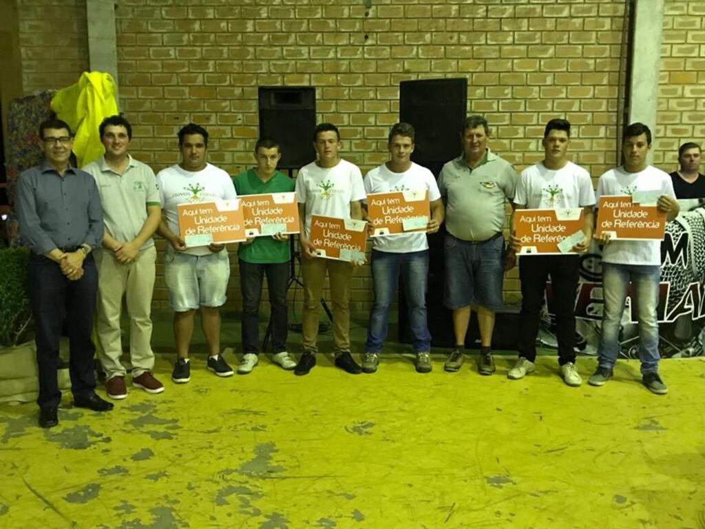 Alunos da Casa Familiar Rural recebem recursos