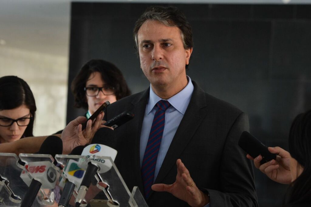 Santana se reelege para o governo do Ceará