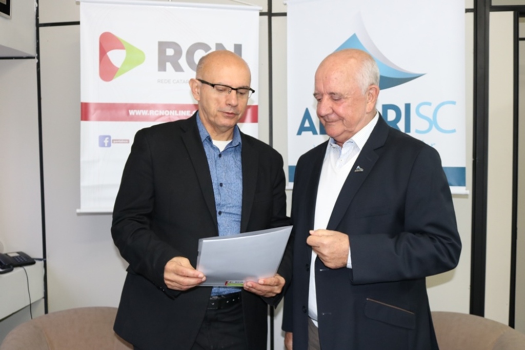 Rogério Portanova recebe carta da Adjori/SC
