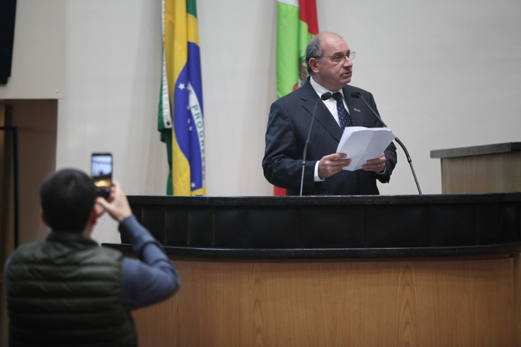Fecomércio recebe homenagem em sessão