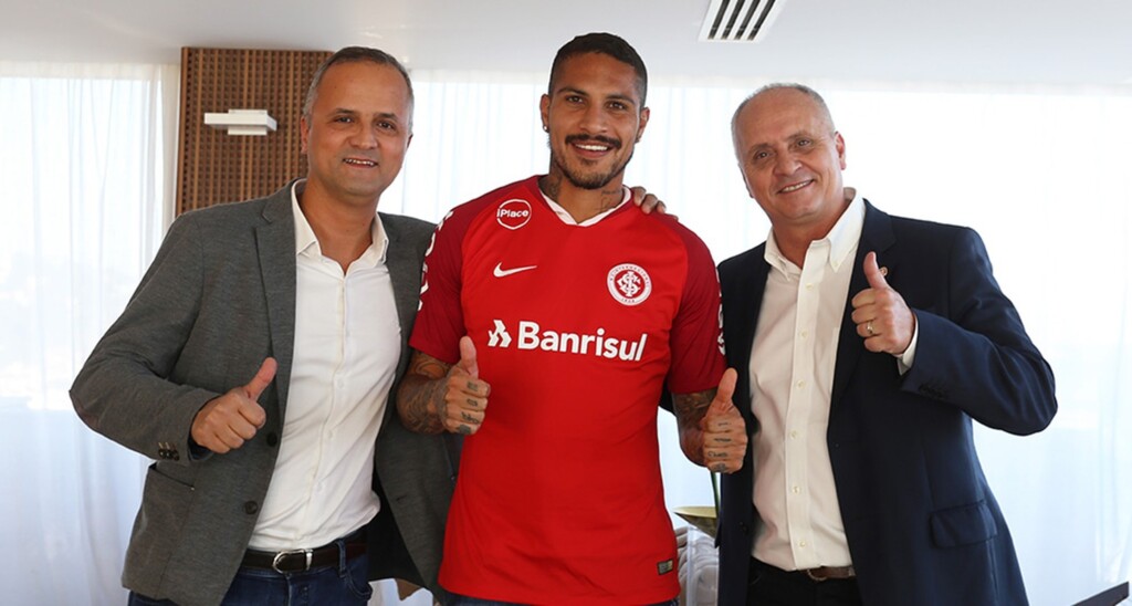 Inter oficializa a contratação de Guerrero
