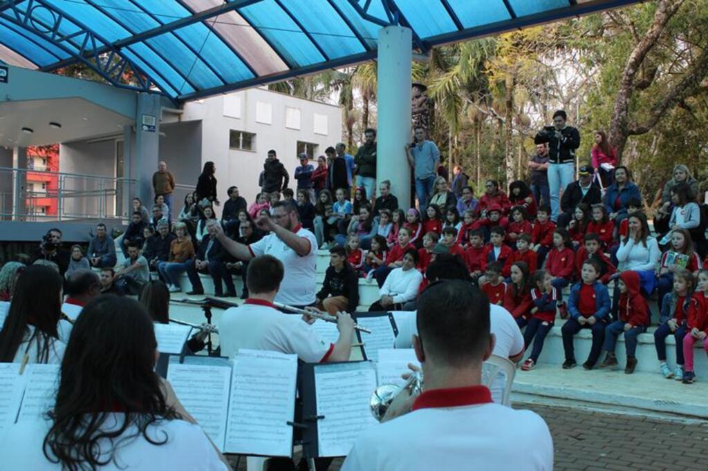 Banda de Corupá se apresenta em SMOeste
