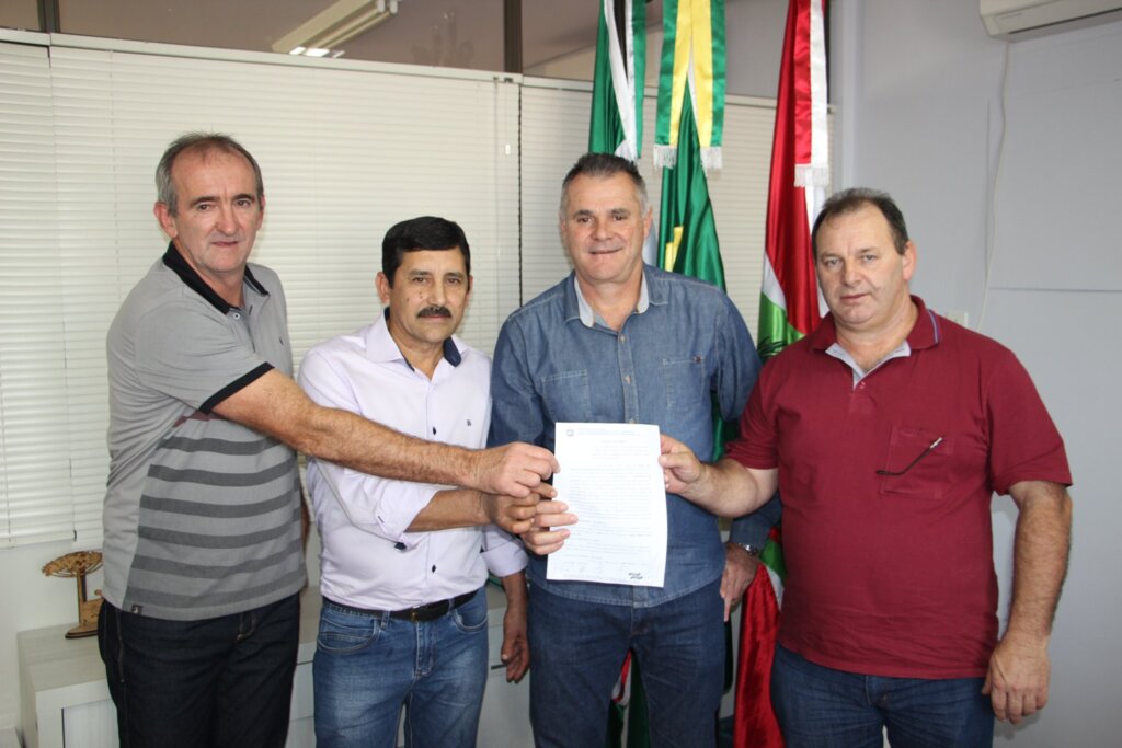 Lideranças de Paraíso buscam recursos