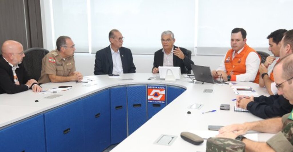 'O limite é hoje', enfatiza governador sobre greve