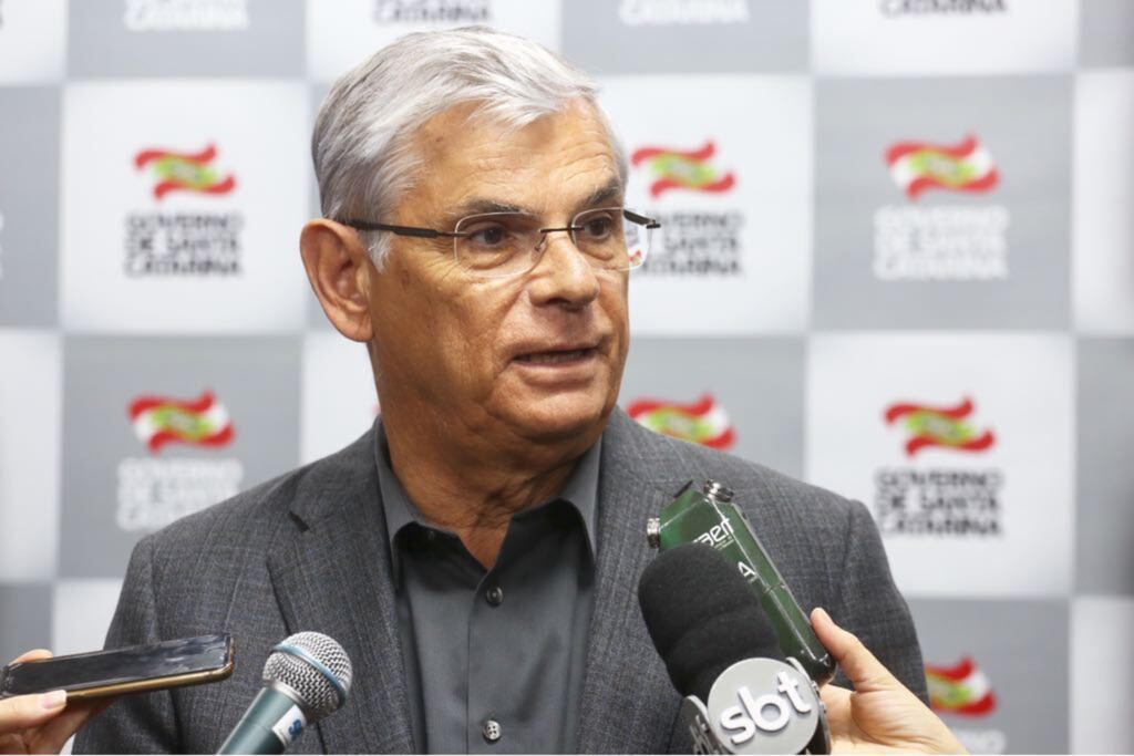 Em carta aos catarinenses governador faz apelo