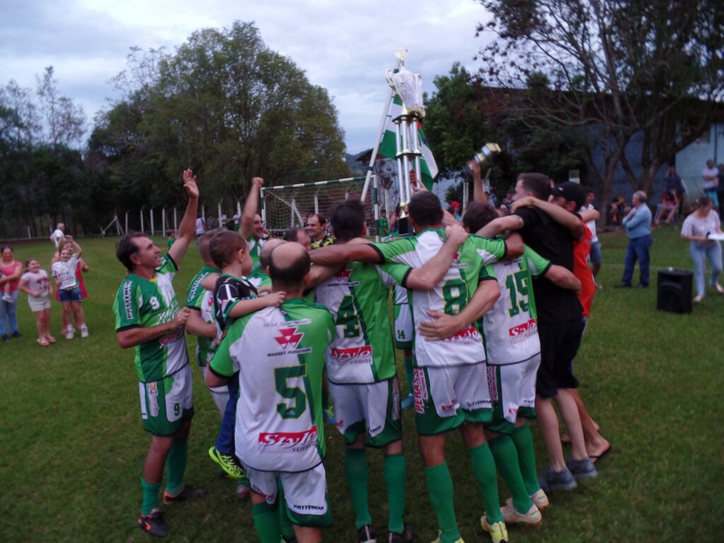 Barriga Verde fatura o título no veterano em Bandeirante