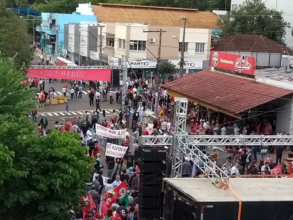 Aumenta a movimentação no centro de São Miguel do Oeste