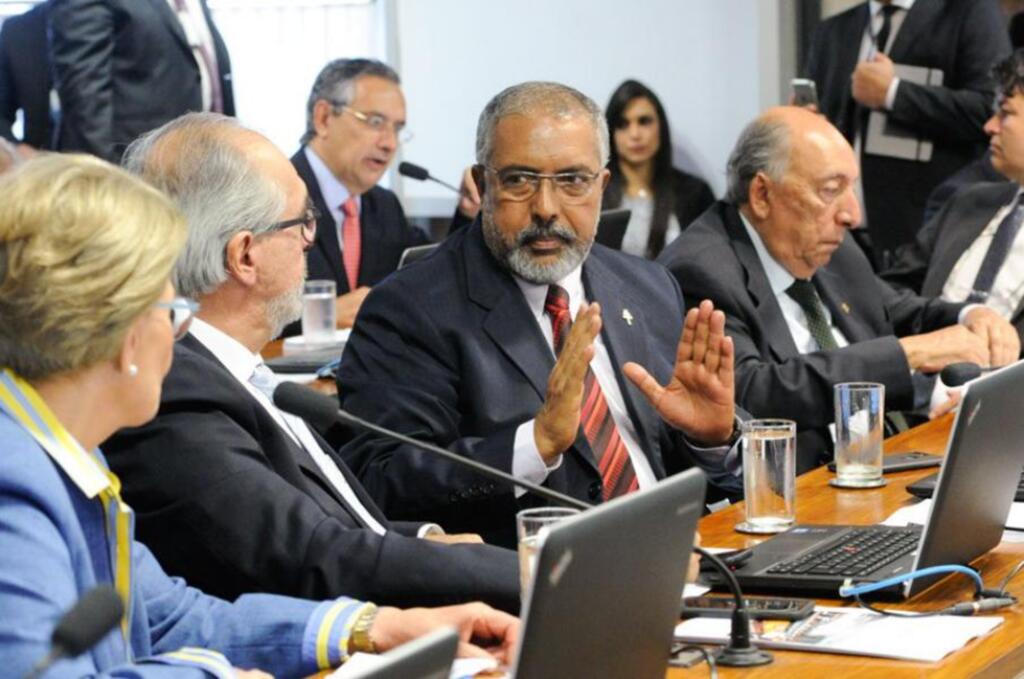 Comissão de Educação regulamenta falta à prova ou aula por motivo religioso