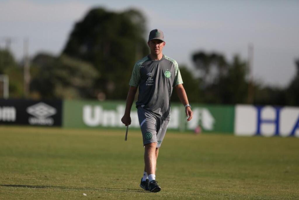 Chapecoense investe no setor de inteligência