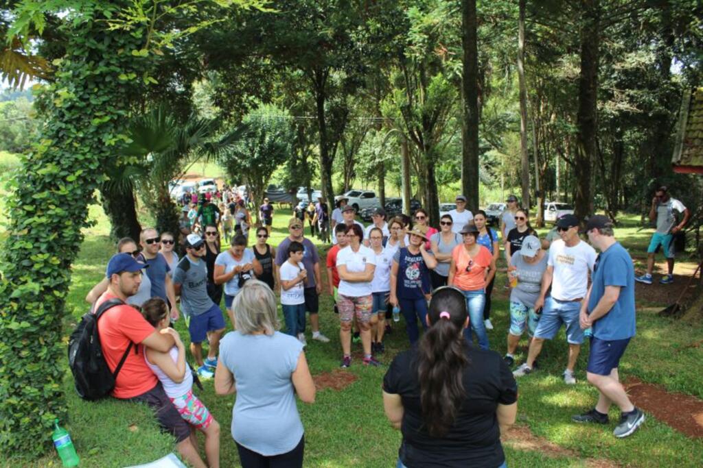 2ª Caminhada Ecológica reuniu mais de 300 alunos
