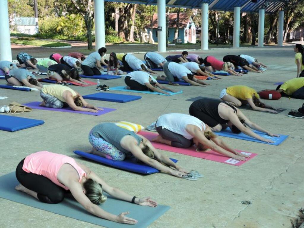 Saúde e Yoga na Praça será realizado neste domingo