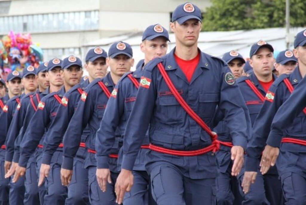 Candidatos aprovados pedem mais vagas