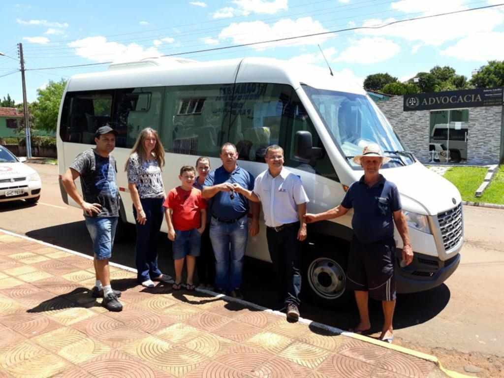 Município adquire veículo para a saúde