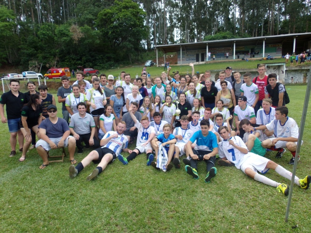 São José do Cedro sedia Jogos de Integração das Casas Familiares Rurais