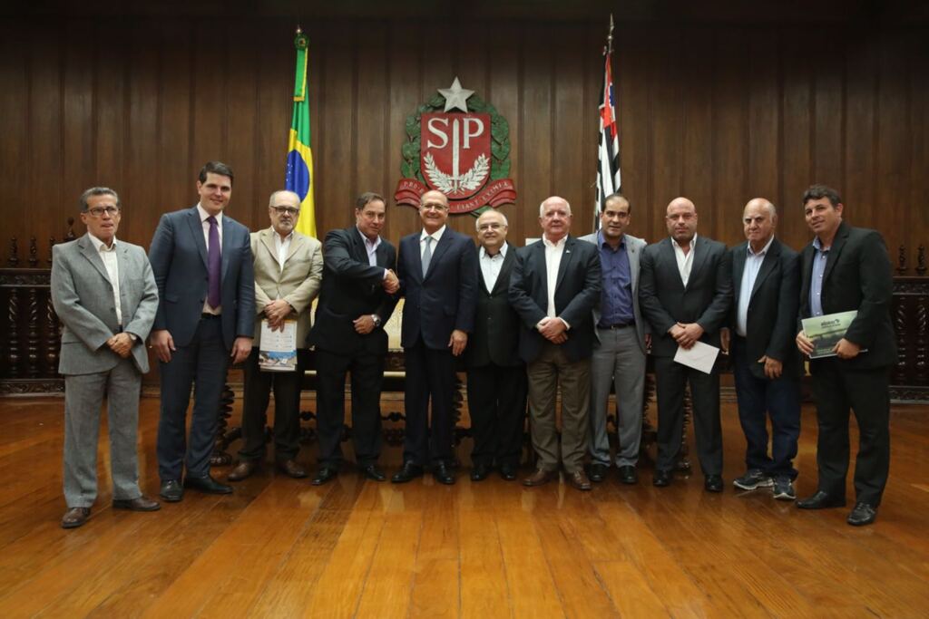 Governador Geraldo Alckmin recebe representantes de jornais do interior do Brasil