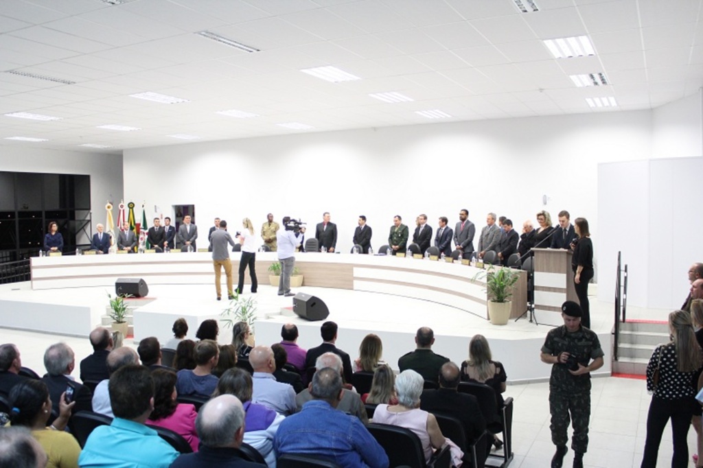 Audiência pública debate abastecimento de água