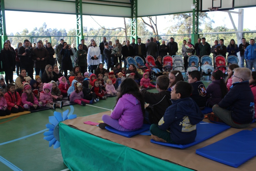 Inaugurada a quadra esportiva da Escola José Veronese