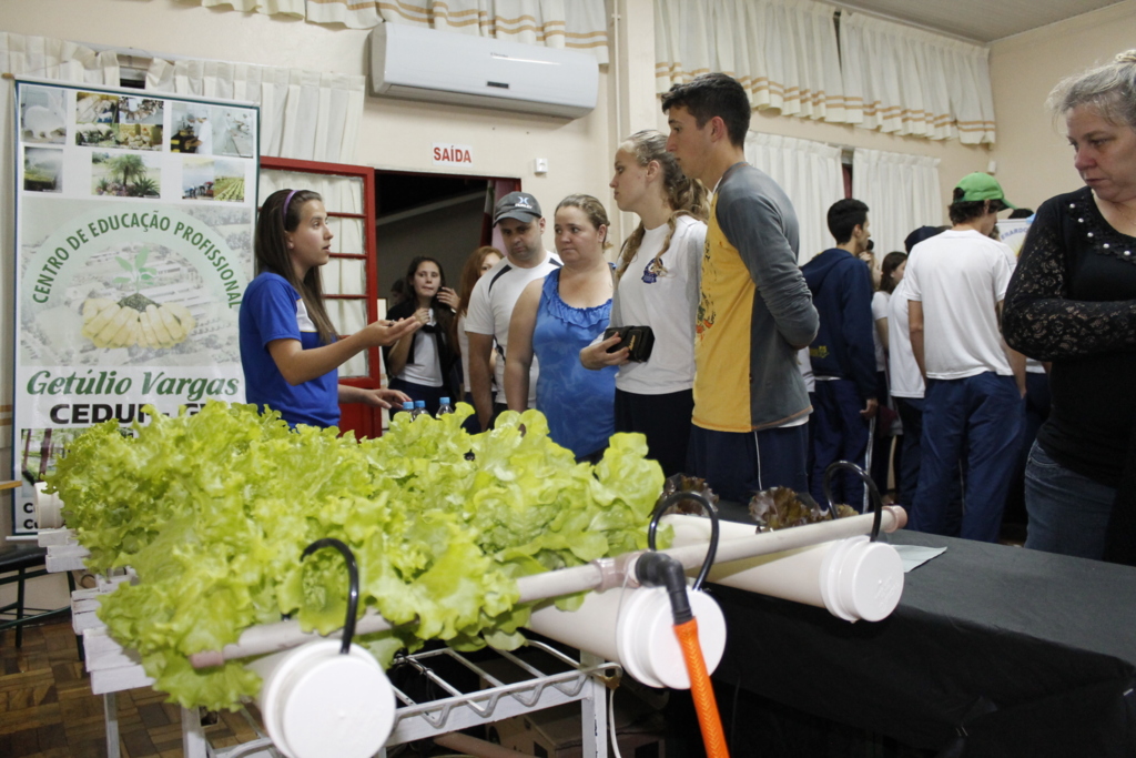 Ceja de São Miguel do Oeste sedia Feira de Ciências e Tecnologia