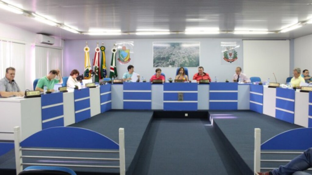 Arcevo Folha do Oeste - 