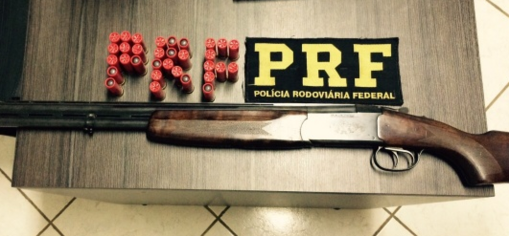 Homens tentam invadir QG de bloco de Carnaval com faca e maconha em São Miguel