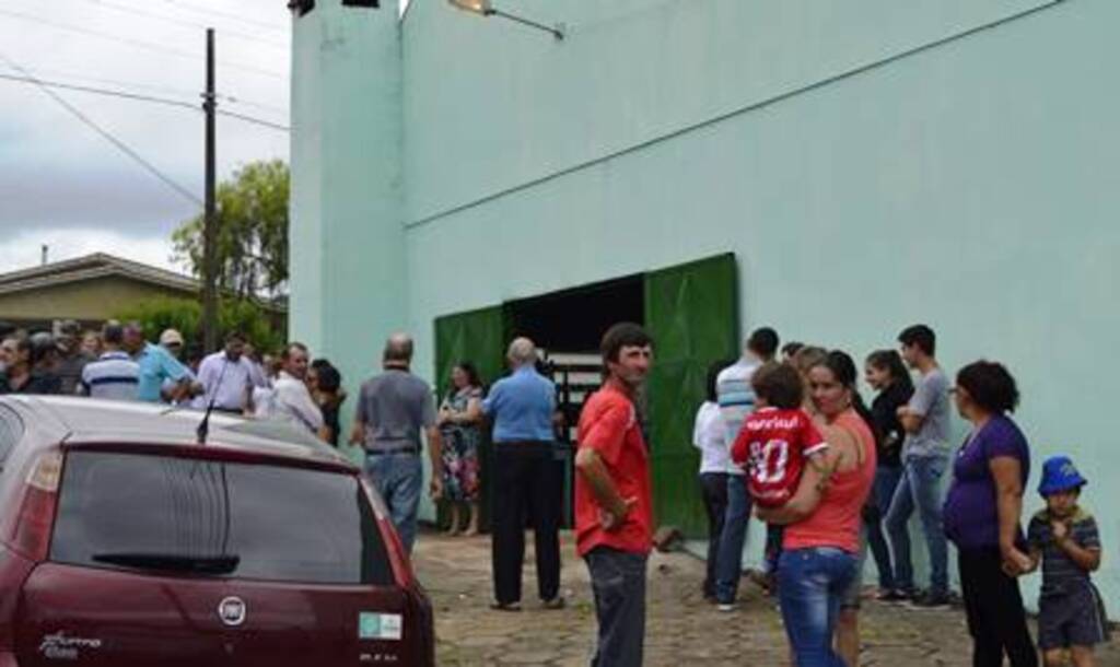 Comoção em velório do prefeito de Romelândia
