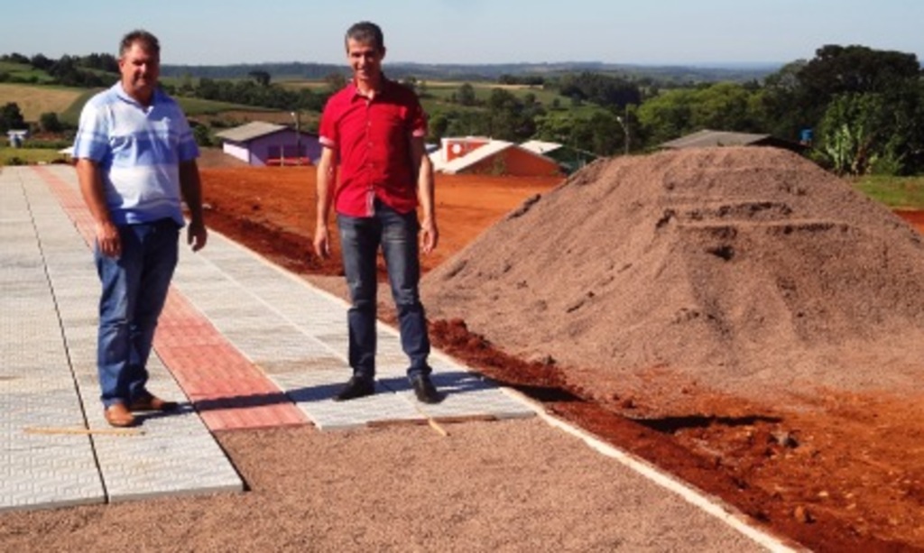 Iniciam as obras de construção da calçada podotátil em Belmonte