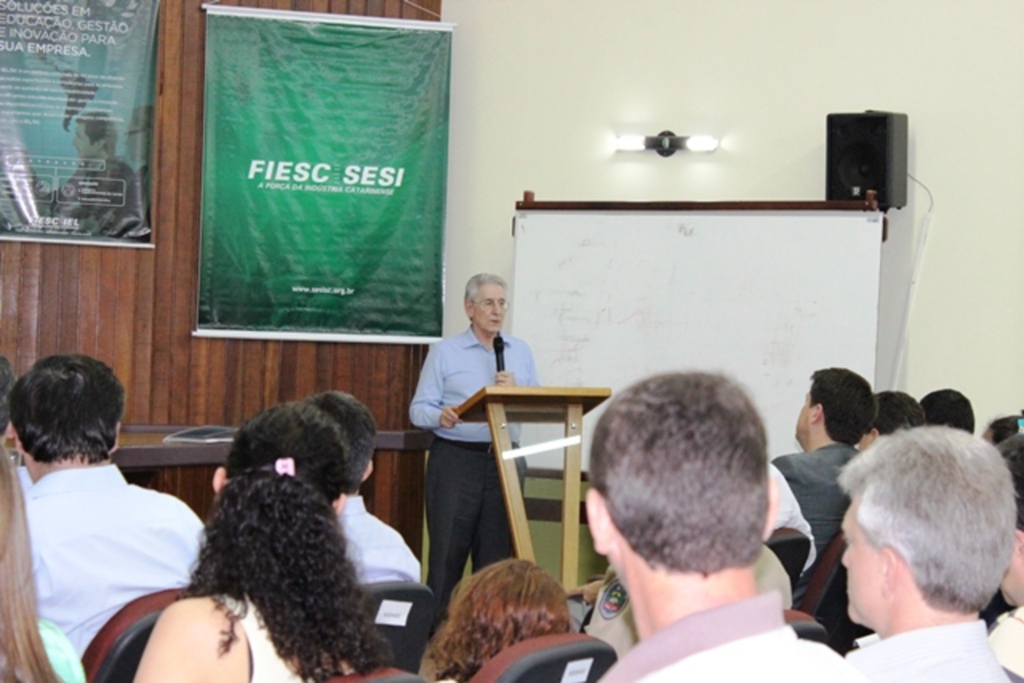 Presidente da Fiesc vem a São Miguel do Oeste