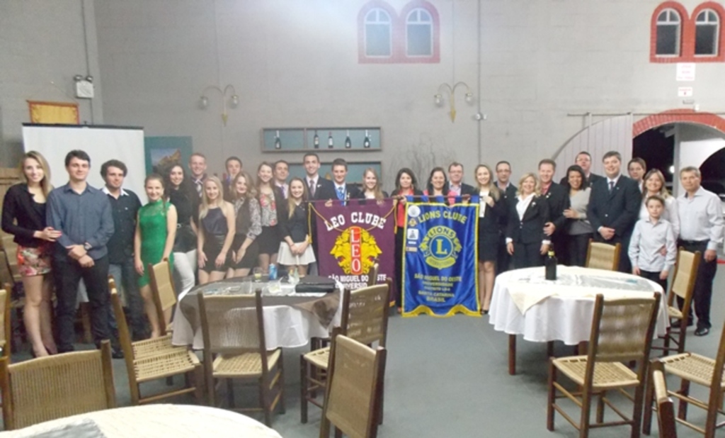 Leo Clube SMOeste festeja cinco anos