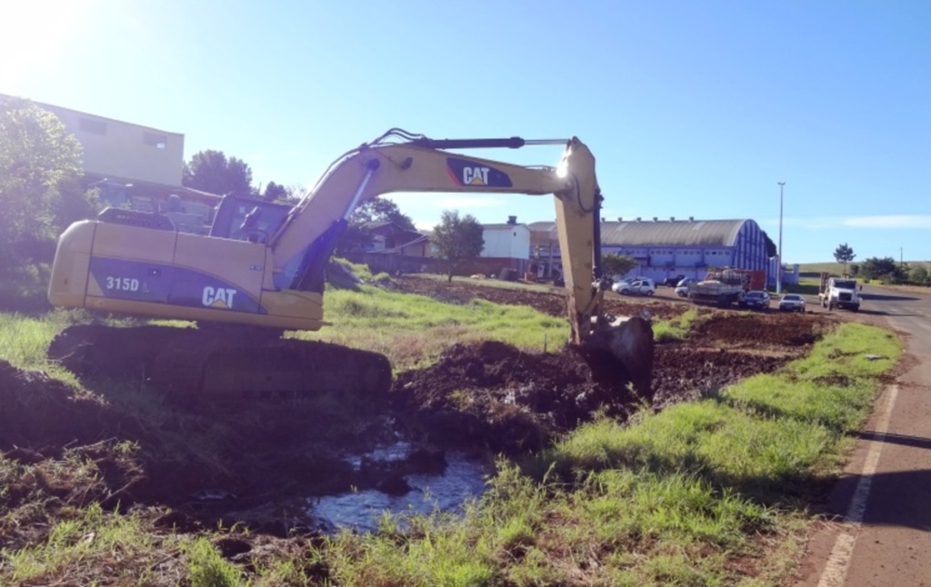 Iniciam obras de calçada e ciclovia em Belmonte