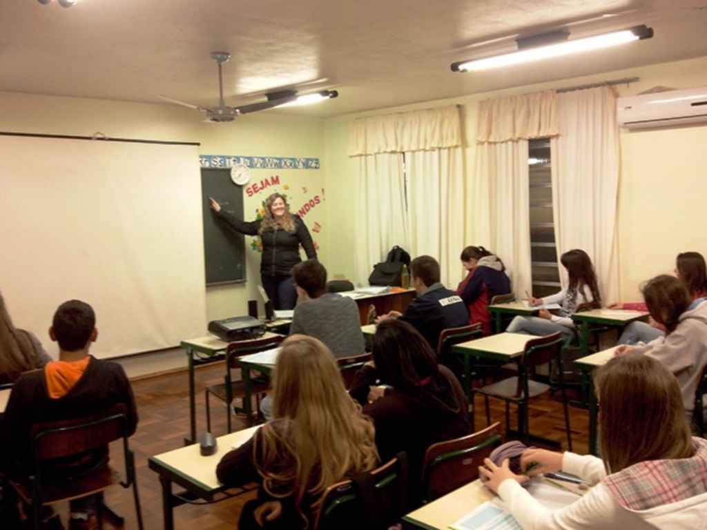 CRAS de GBA inicia aulas de inglês