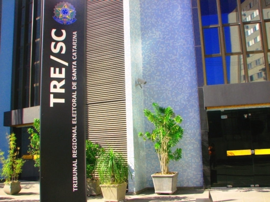 TRE anuncia convocados para mesário