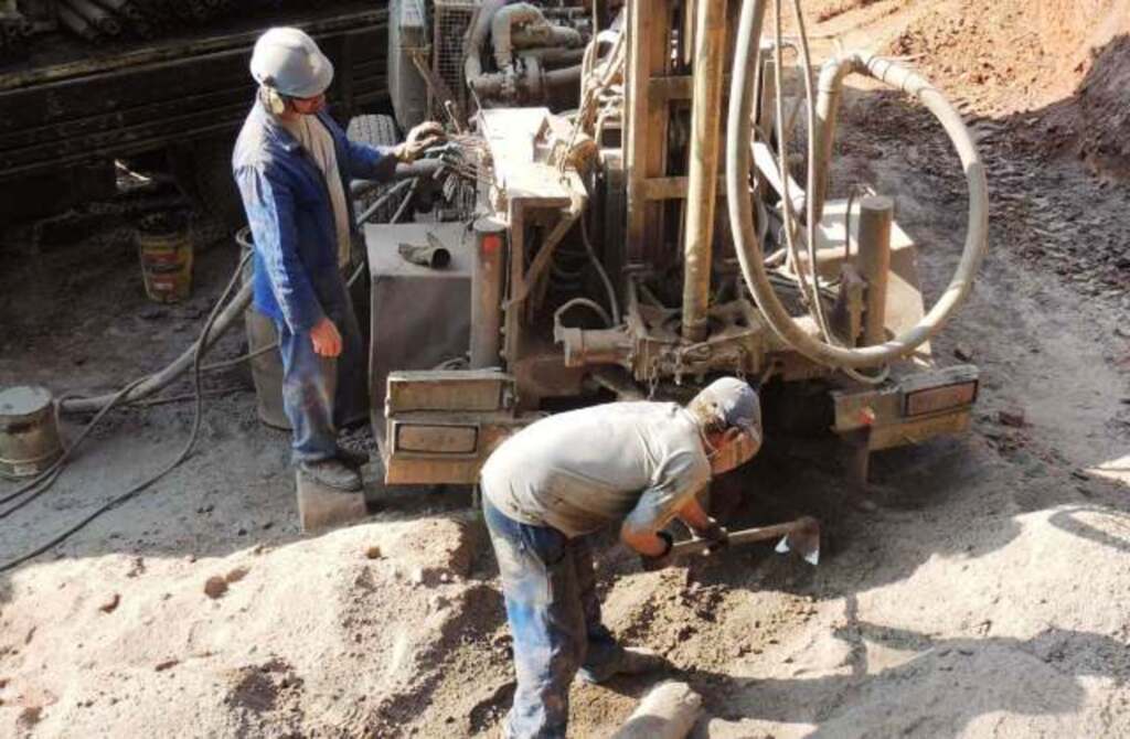 Finalizada perfuração de poços artesianos no interior