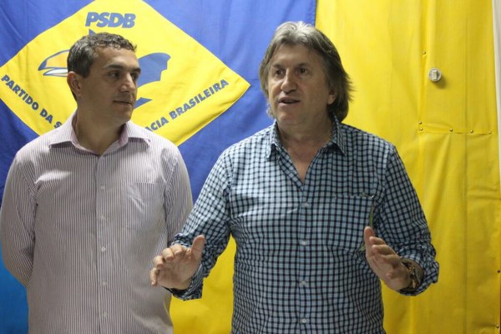 Folha do Oeste - Ex-governador Leonel Pavan