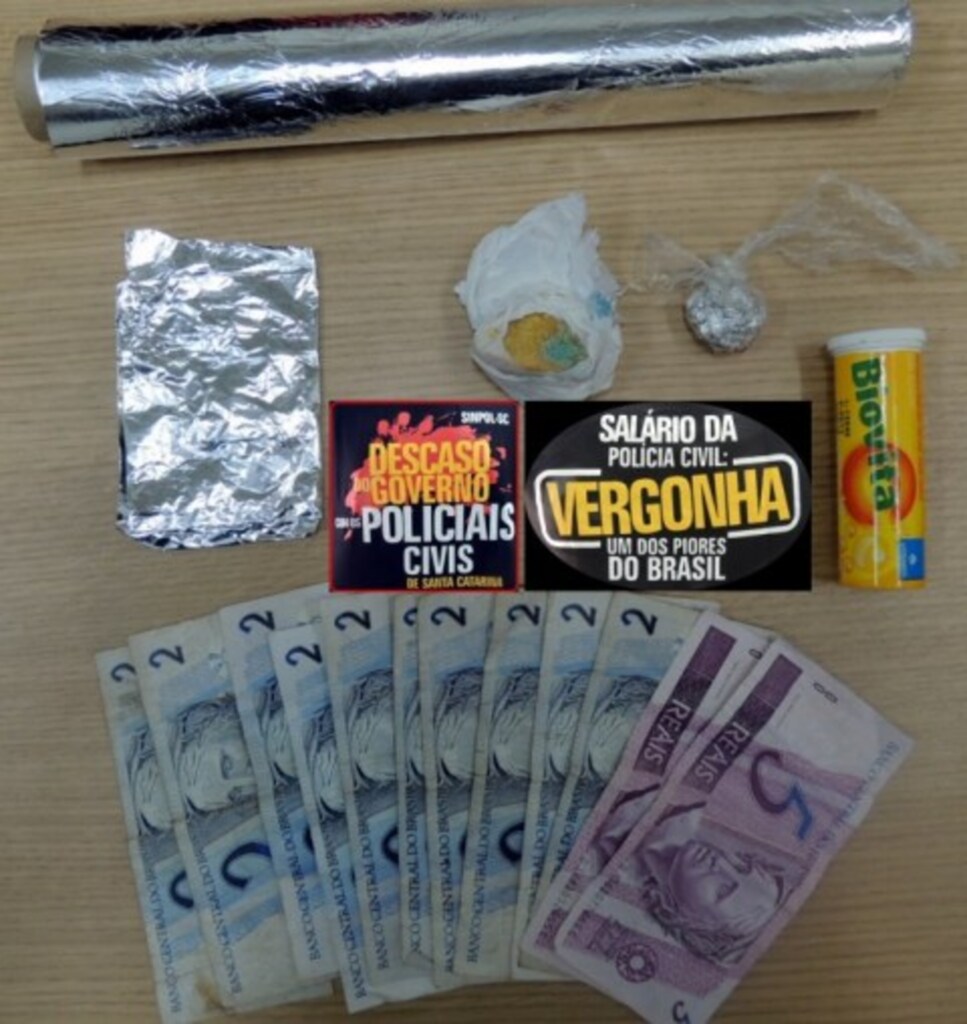 Polícia prende traficantes na Vila Basso em SMOeste