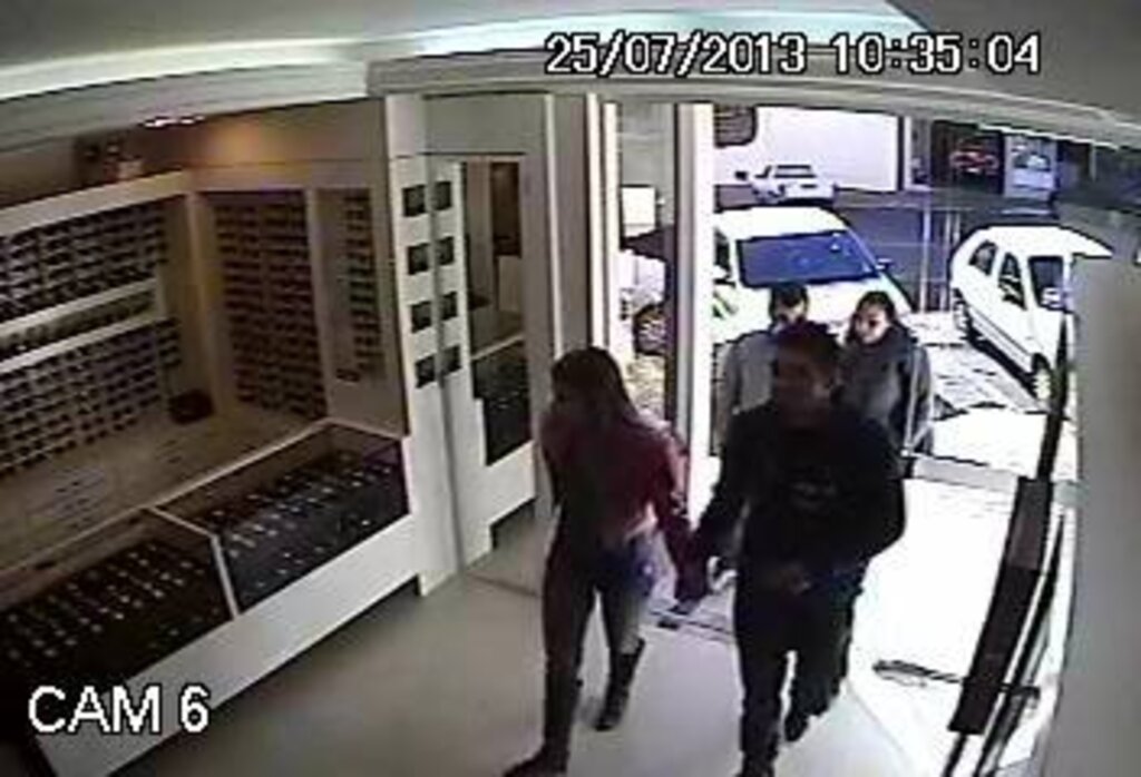 Polícia procura bandidos que levaram joias de estabelecimento migueloestino