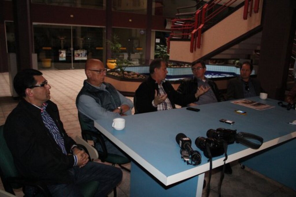 Folha do Oeste - Plínio, Amin, Ponticelli, Biehl e Grassi percorreram a região ontem