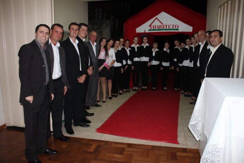 Habiteto comemorou seus 13 anos no mercado imobiliário de SMOeste com evento festivo