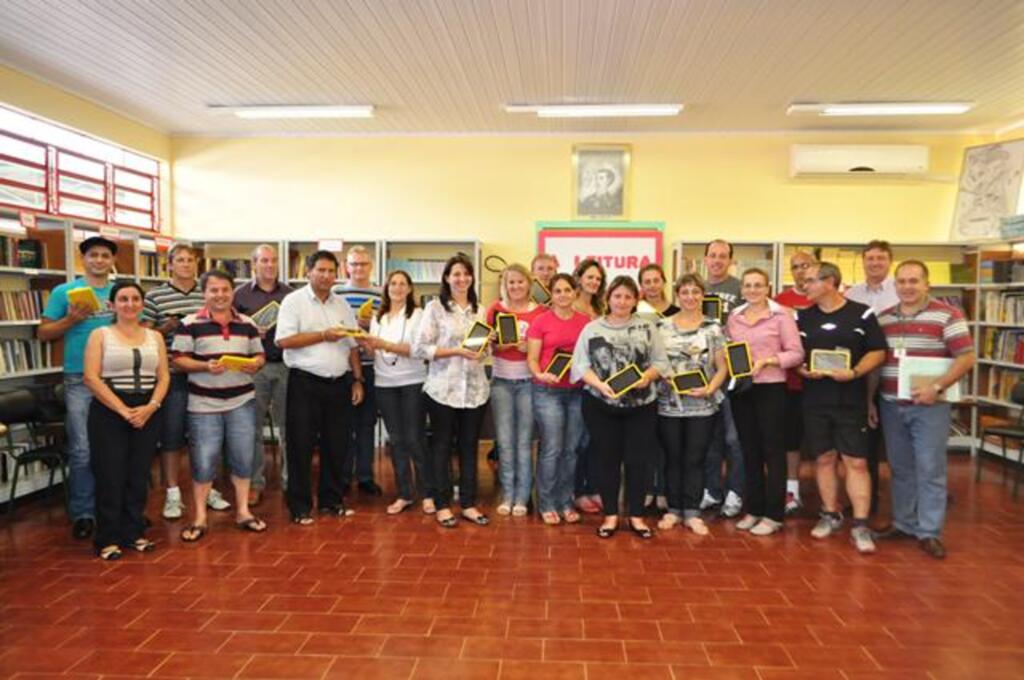 Ascom SDR - Entrega foi realizada ontem, dia 08, com a presença do secretário Giumbelli