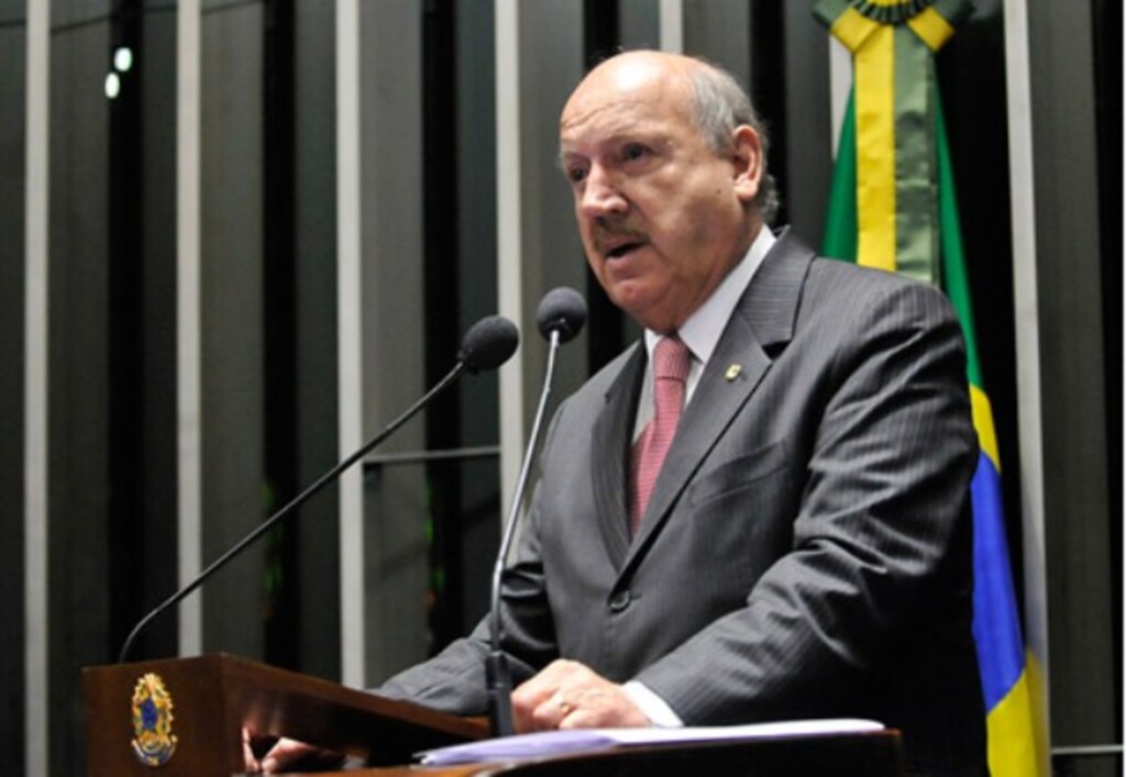 Divulgação - Senador Luiz Henrique da Silveira defende a ação