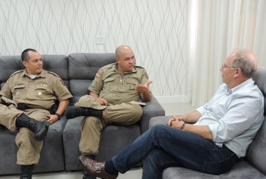 Ascom Prefeitura de São Miguel do Oeste - Principal objetivo é estreitar os laços entre Poder Público e Polícia Militar