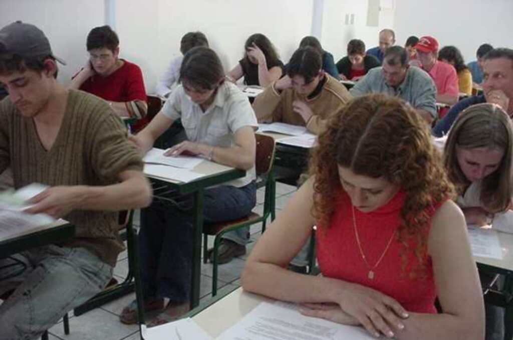 Arquivo Folha do Oeste - Principal objetivo é facilitar os horários para os alunos