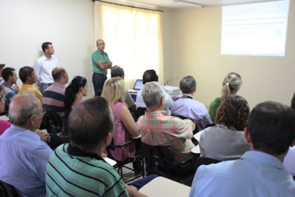 Folha do Oeste - Quase 50 pessoas participaram da audiência pública