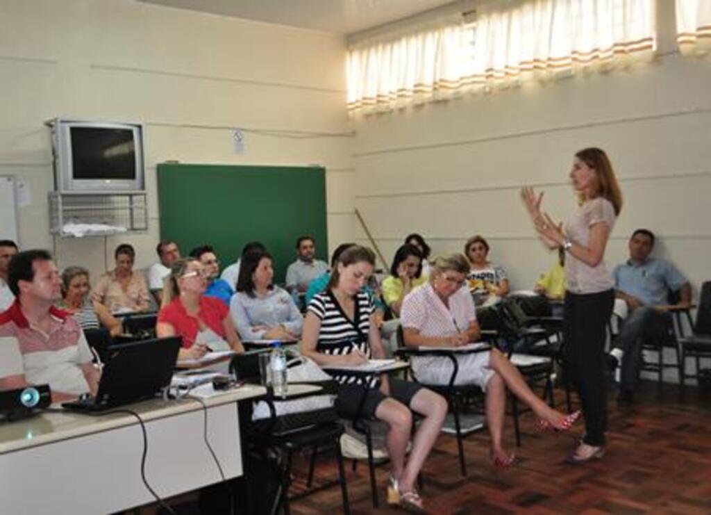 Divulgação - O curso acontece no Centro de Educação de Jovens e Adultos (Ceja)
