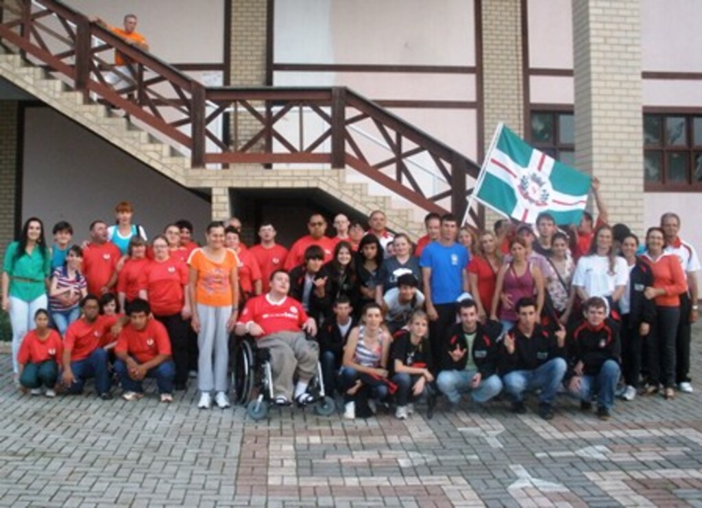 Divulgação - Cerca de 70 atletas formaram a delegação