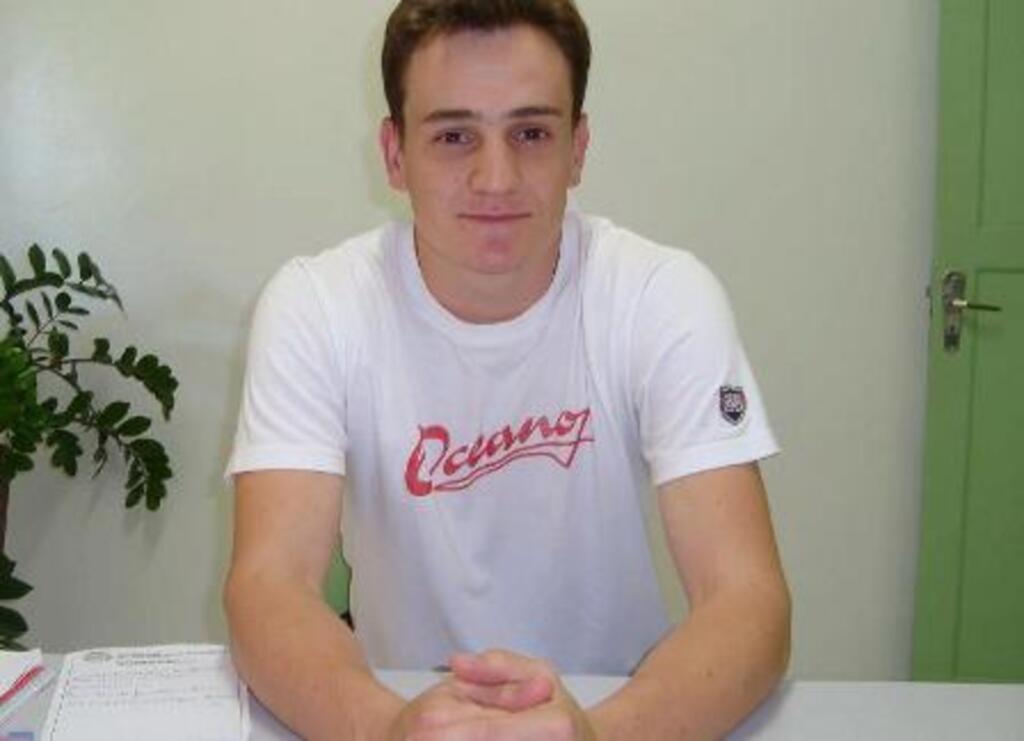 Divulgação - Maurício Valer foi assassinado a facadas